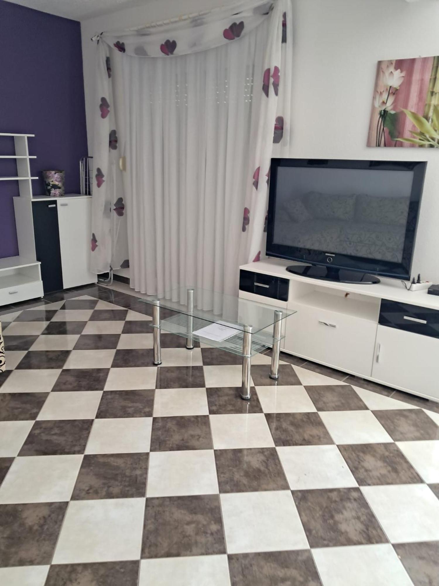 Apartment Ivanovic *